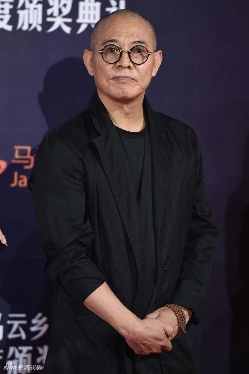 Ngôi sao 24/7: Sự thật phía sau hình ảnh Dương Mịch amp;#34;vô duyênamp;#34; phá lên cười lúc Angelababy ngã - 10