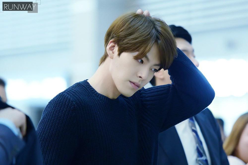 Ngôi sao 24/7: Sự thật phía sau hình ảnh Dương Mịch amp;#34;vô duyênamp;#34; phá lên cười lúc Angelababy ngã - 11