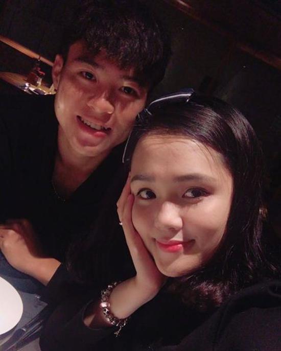 Nhiều cô gái amp;#34;vỡ mộngamp;#34; khi các chàng cầu thủ U23 đã có người yêu xinh đẹp thế này! - 3