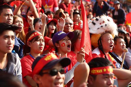 U23 Việt Nam chiến thắng xuất thần, triệu triệu người hâm mộ vỡ òa cảm xúc vui sướng - 22