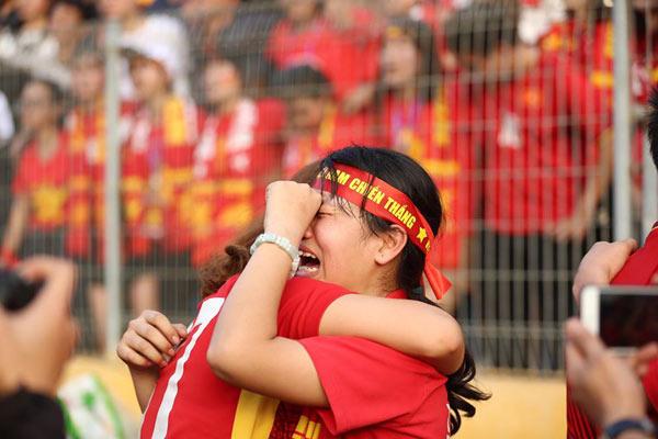 U23 Việt Nam chiến thắng xuất thần, triệu triệu người hâm mộ vỡ òa cảm xúc vui sướng - 5
