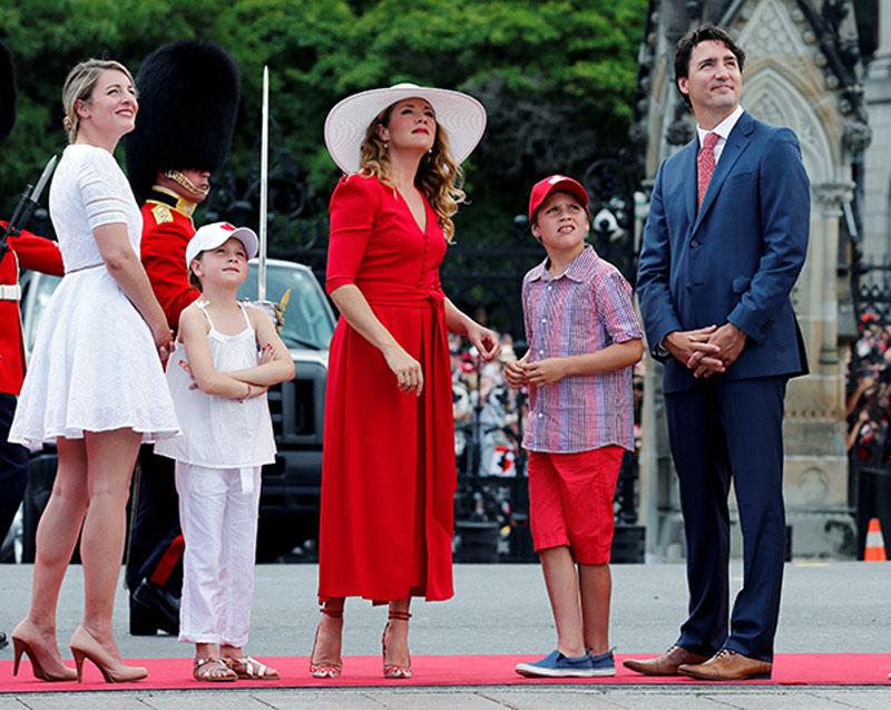 Phong cách quyết amp;#34;không kém chồngamp;#34; của phu nhân Thủ tướng Canada - 7