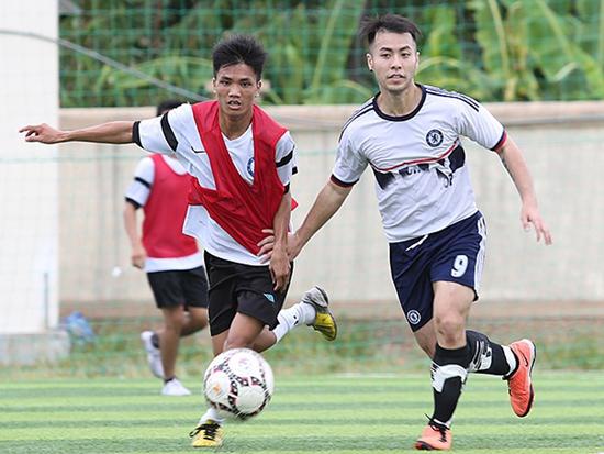 U23 Việt Nam quyết tử Qatar: Tuấn Hưng, Duy Mạnh có dám cạo đầu, thoát y? - 4