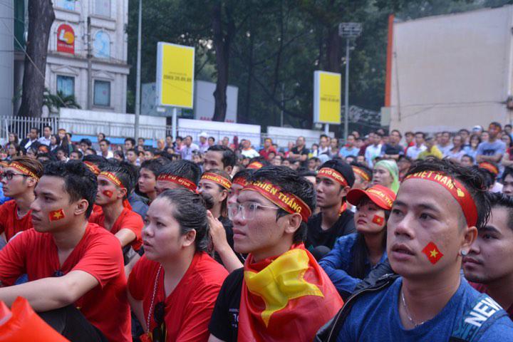 U23 Việt Nam chiến thắng xuất thần, triệu triệu người hâm mộ vỡ òa cảm xúc vui sướng - 8