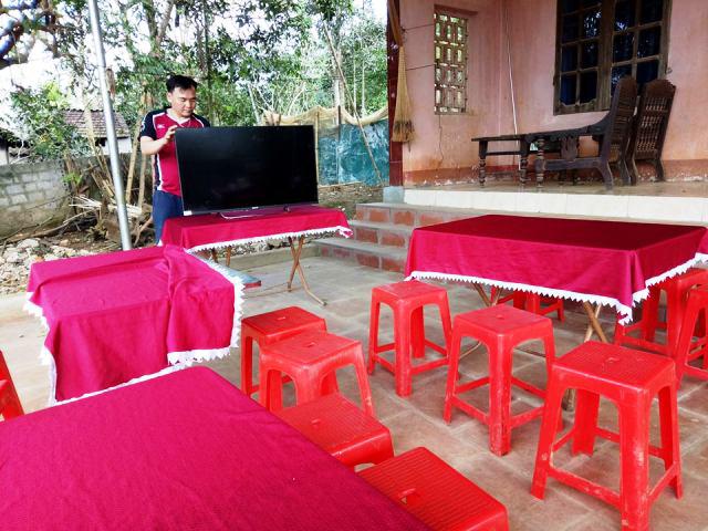 U23 Việt Nam - U23 Qatar: Gia đình thủ môn Bùi Tiến Dũng mổ lợn, thịt nhím đãi cả làng - 5