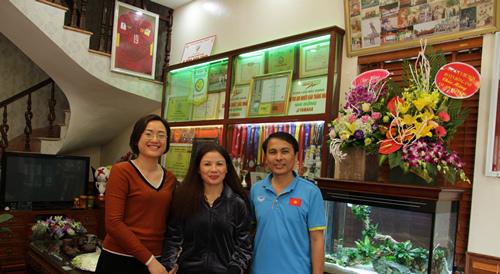 Ngôi nhà ấm cúng với BST danh hiệu amp;#34;khủngamp;#34; của tiền vệ Quang Hải ở Đông Anh, Hà Nội - 3