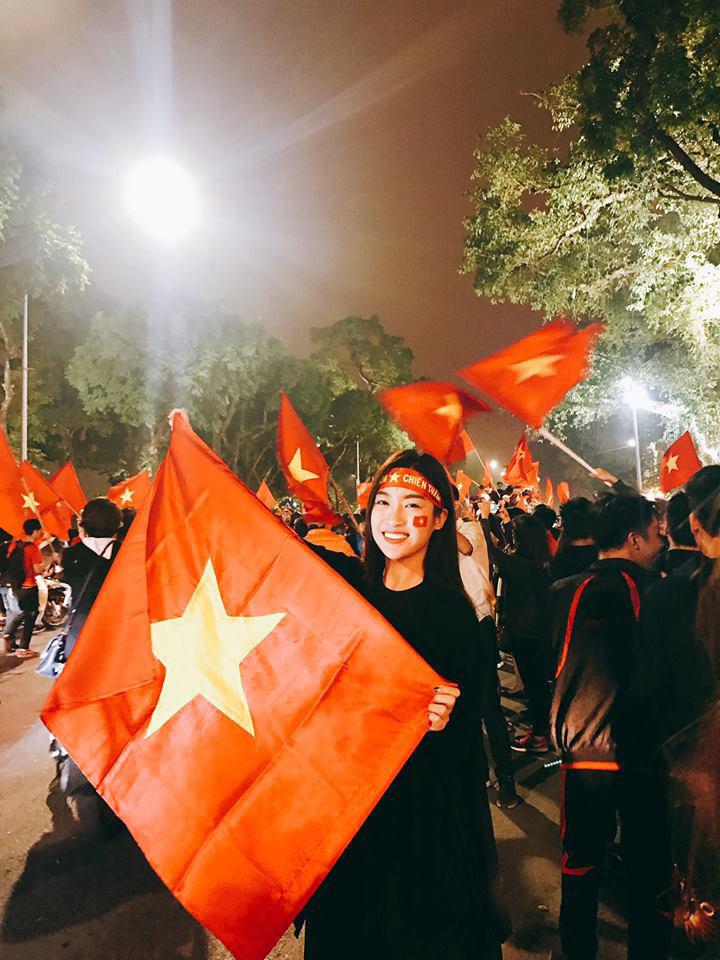 Hoa hậu Đỗ Mỹ Linh amp;#34;vui mừng khó tảamp;#34; khi Bùi Tiến Dũng thả thính - 4