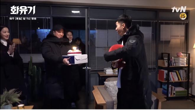 Ngôi sao 24/7: 2 ngày trước khi chia tay, Lưu Diệc Phi đăng hình ảnh amp;#34;bất thườngamp;#34; - 8