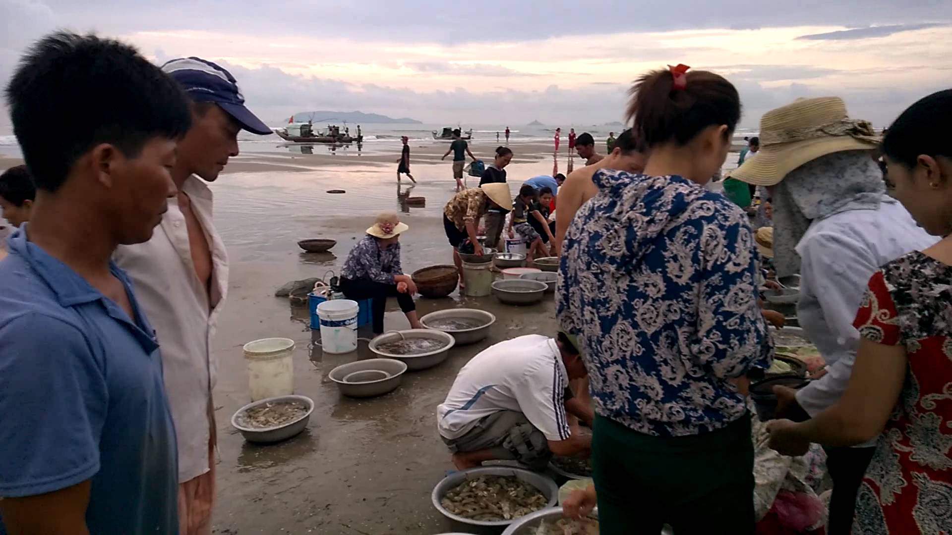 Về quê thủ môn Bùi Tiến Dũng có đặc sản gì ngon? - 14