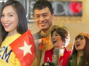 Làng sao - Hiền Thục, Lam Trường, Phương Thanh cùng dàn sao hòa giọng cổ vũ  U23 Việt Nam