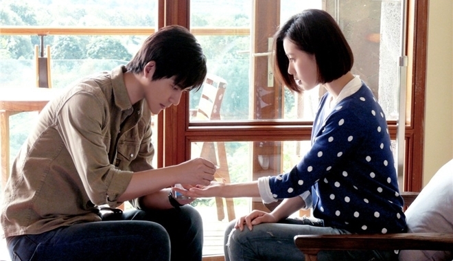 6 bieu hien khi chang yeu ban qua nhieu - 1