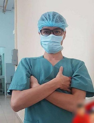 Kiểu pose ảnh ruột của tuyển thủ U23 Việt Nam khiến chị em học tập! - 4