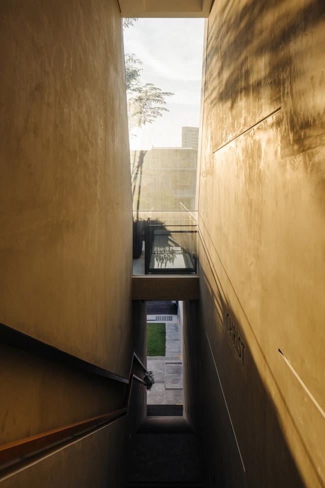 nha "ruong bac thang" xay 7 nam moi xong gay xon xao trong gioi kien truc - 14