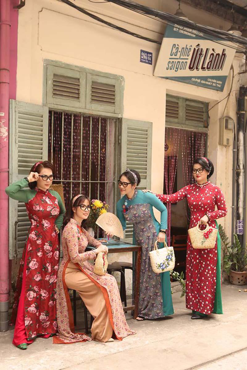 Tết này, áo dài truyền thống đắt hàng không kém áo cách tân - 7