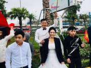 Tin tức - Cô dâu, chú rể hoãn giờ tổ chức lễ cưới vì kẹt giữa biển người chào đón U23 Việt Nam