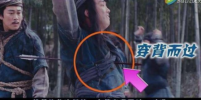 amp;#34;Sạn trời ơiamp;#34; kinh điển trong phim Hoa ngữ: Dao đâm xuyên người vẫn không thèm... đổ máu - 9