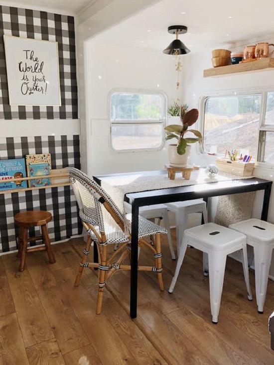 bat ngo voi can nha chi 19m² gia 56 trieu dong cua vo chong tre, 5 nguoi o thoai mai - 6