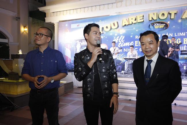 Tập sách lời bài hát tiếng Anh kinh điển: Hồi ức thanh xuân 20 năm... - 6