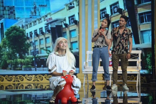 Giám khảo phấn khích với amp;#34;bản sao tuyệt vời của sư phụ Minh Nhíamp;#34; khi tiếp tục chiến thắng - 1