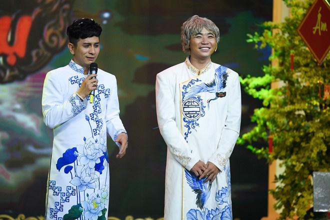 Giám khảo phấn khích với amp;#34;bản sao tuyệt vời của sư phụ Minh Nhíamp;#34; khi tiếp tục chiến thắng - 11