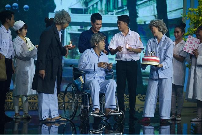 Giám khảo phấn khích với amp;#34;bản sao tuyệt vời của sư phụ Minh Nhíamp;#34; khi tiếp tục chiến thắng - 9