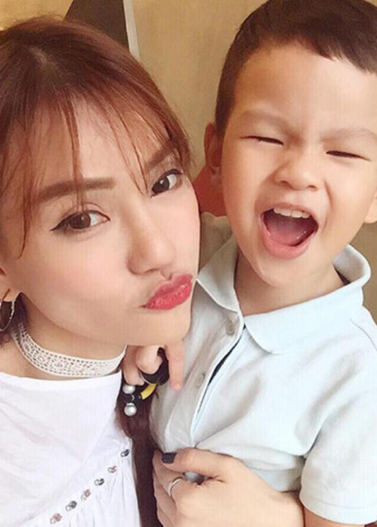 Thu Thuỷ viết tâm thư gửi con trai sau câu hỏi: amp;#34;Mẹ ơi, Ba đâu rồi?amp;#34; - 2