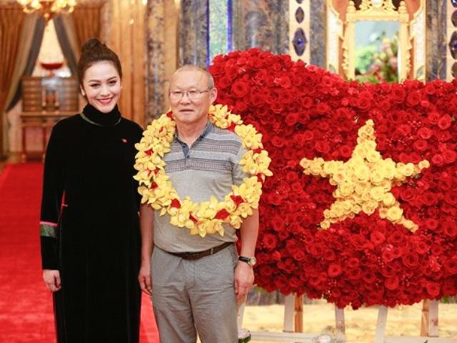 Vợ Thanh Bùi đích thân tiếp đón U23 Việt Nam tại khách sạn hạng sang của gia tộc