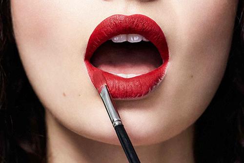 Để son không bị lem và lâu trôi, bạn phải nằm lòng những mẹo này - 5