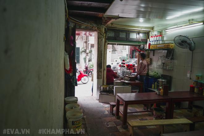 Đầu năm thưởng thức bún ốc nguội lấy may, cảm nhận một Hà Nội rất xưa - 4