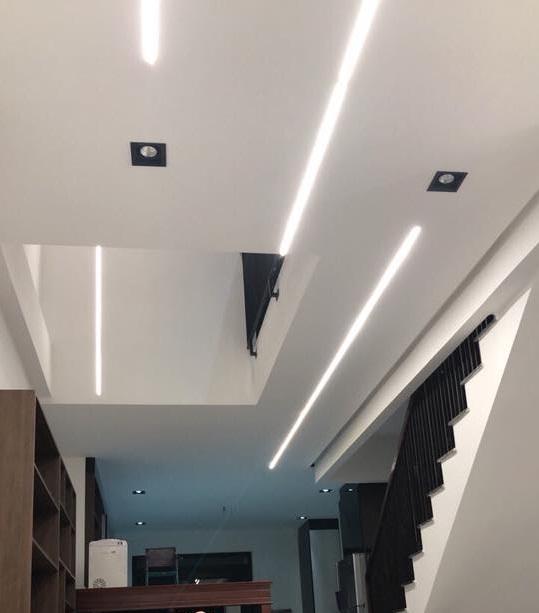 bat ngo voi biet thu "khung" 5 tang sap hoan thien ma thanh binh tang ngoc lan va con trai - 3