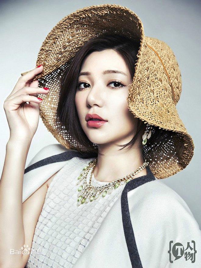 Cuộc sống amp;#34;chìm nổiamp;#34; của chân dài hạng A từng bị cư dân mạng amp;#34;đuổiamp;#34; khỏi làng giải trí - 10