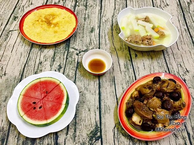 Gà om nấm, canh su hào hầm xương nóng hổi cơm chiều - 1