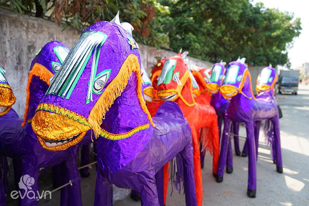 Những ngày giáp Tết, về thăm làng nghề làm vàng mã lớn nhất cả nước ở Bắc Ninh - 11