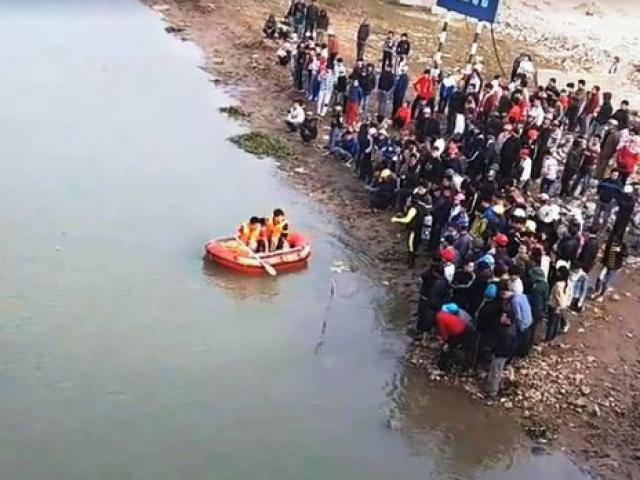 Nam sinh chết thương tâm khi cứu 3 mẹ con đuối nước lúc thả cá tiễn ông Công ông Táo