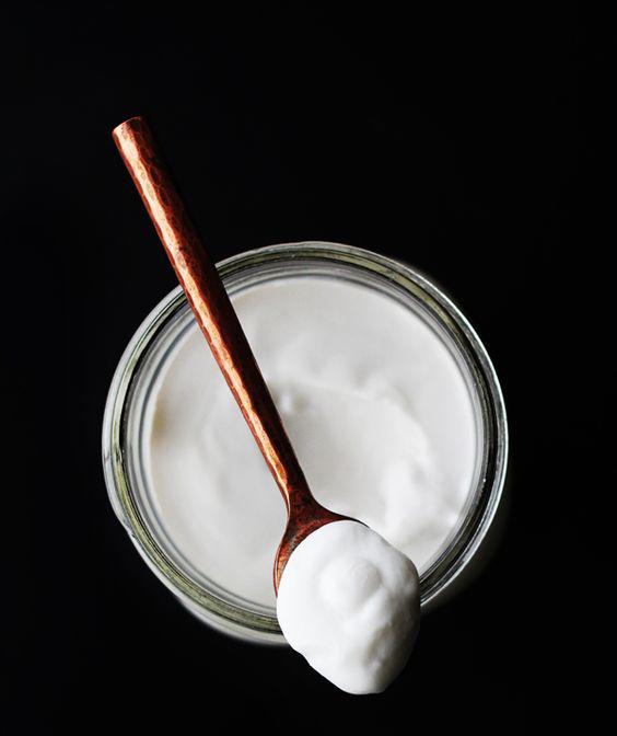 Bất ngờ trước hiệu quả dưỡng da ban đêm đến từ dầu dừa! - 3