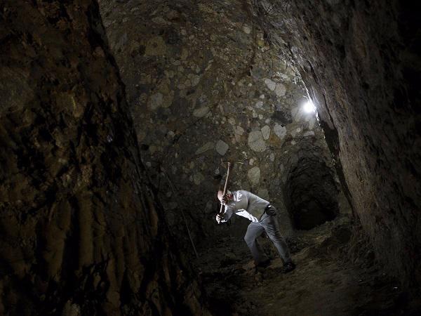 nguoi dan ong danh 12 nam “hi hui” dao ham gan 200m² xay nha va thanh qua khong ai ngo - 2