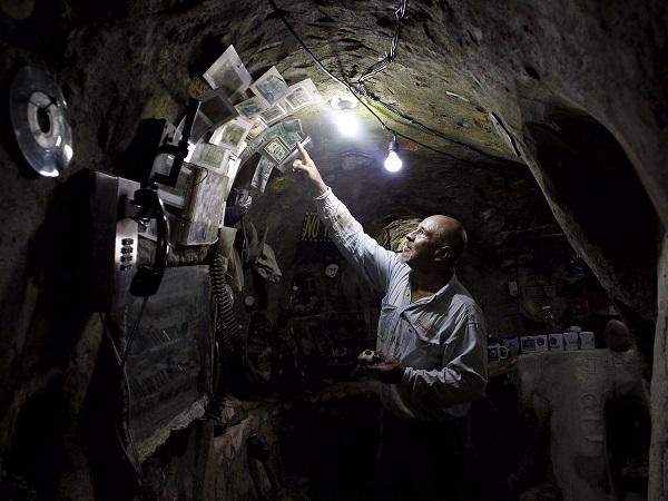 nguoi dan ong danh 12 nam “hi hui” dao ham gan 200m² xay nha va thanh qua khong ai ngo - 10