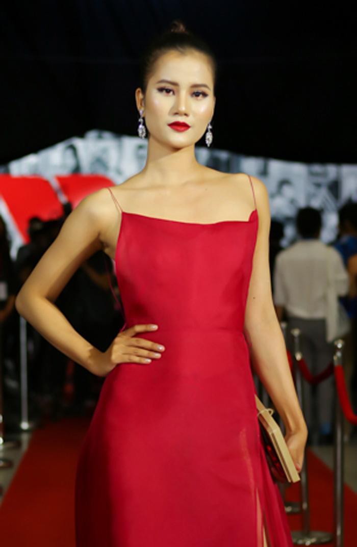 Tuần qua: Tóc Tiên đẹp tựa thiên thần, Đức Phúc trang điểm như amp;#34;dọaamp;#34; fan! - 9