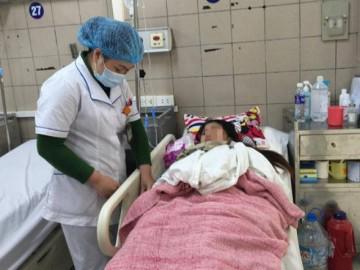 Chồng suốt ngày đi tất niên say xỉn, vợ khuyên không được lấy rượu ra uống và cái kết “đắng”