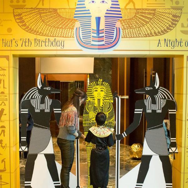 Sinh nhật con trai quý tử, Lý Gia Hân và chồng tỷ phú tổ chức giống như vua Pharaoh - 2