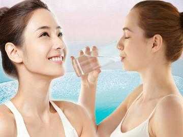 Khoa học chứng minh: Uống nước lọc đều đặn mỗi ngày, cả năm không lo mỡ thừa tăng cân!