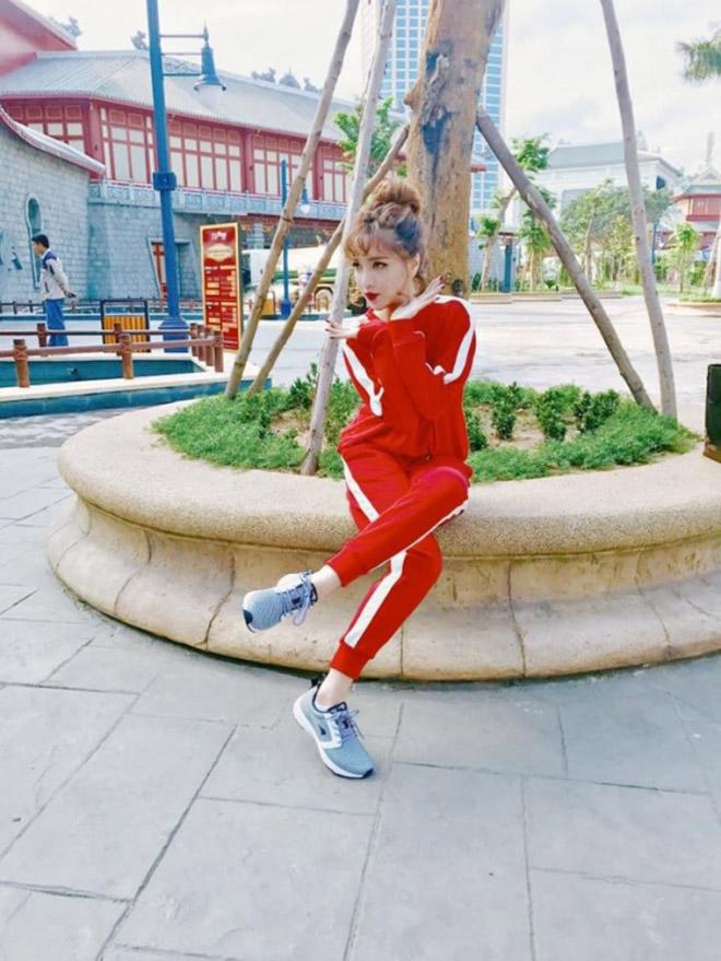 Mỹ Tâm và Bích Phương - Gái ngoan độc thân thuộc amp;#39;hàng hiếmamp;#39; của showbiz Việt - 10