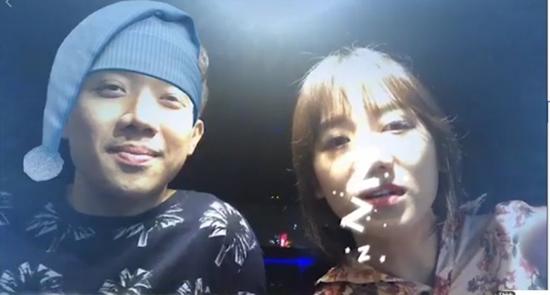 Bị gọi là Tiến Đạt lúc đang livestream cùng Hari Won, Trấn Thành thẳng thừng đáp trả - 1