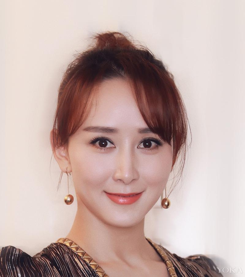 Thanh Mai trẻ ngỡ ngàng tuổi U50, Hamp;#39;Hen Niê kém phong độ vì trang điểm lỗi - 10