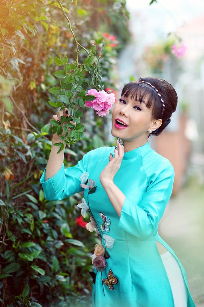 Bớt ồn ào hẳn so với trước đây nhưng Việt Hương có một năm thầm lặng, đầy ý nghĩa - 6