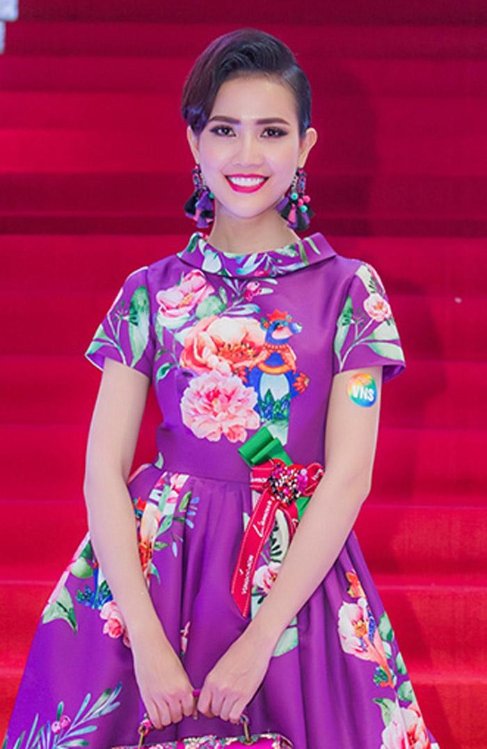 Thanh Mai trẻ ngỡ ngàng tuổi U50, Hamp;#39;Hen Niê kém phong độ vì trang điểm lỗi - 9