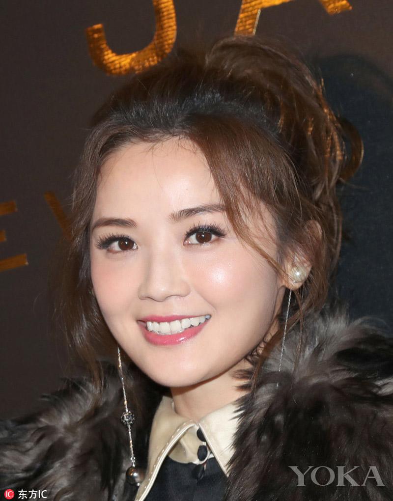 Thanh Mai trẻ ngỡ ngàng tuổi U50, Hamp;#39;Hen Niê kém phong độ vì trang điểm lỗi - 6