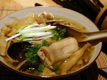 Nguy hại khôn lường từ món canh măng khô ngày Tết