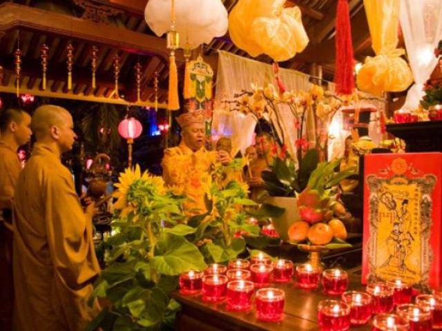 Cúng sao giải hạn đầu năm Mậu Tuất 2018: Không hiểu bản chất, gia chủ dễ mắc sai lầm