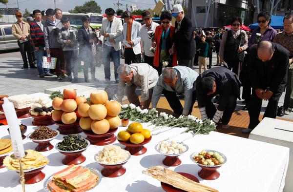 Mâm cỗ đón Tết Nguyên Đán của các nước có gì? - 7